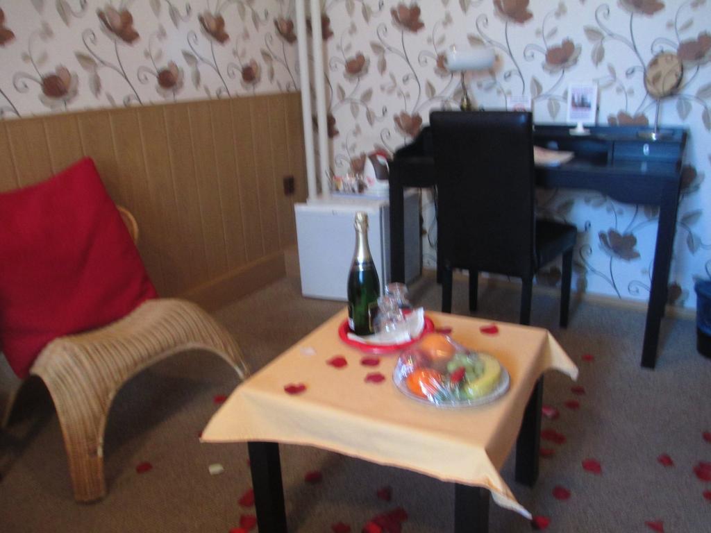 Pension Lucie Прага Экстерьер фото